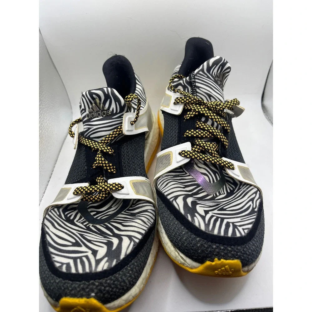 Adidas Ultraboost Zebra Print Women's Athletic Running‎ Shoes Size 8 - Picture 2 of 8